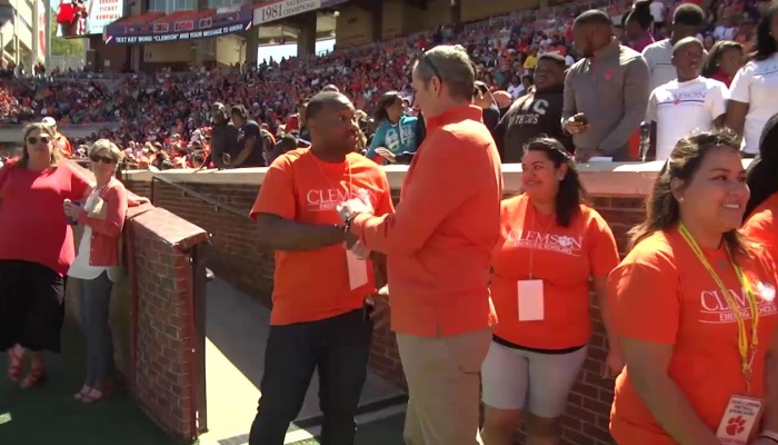 Mark Richardson meets with students at Clemson Spring Game